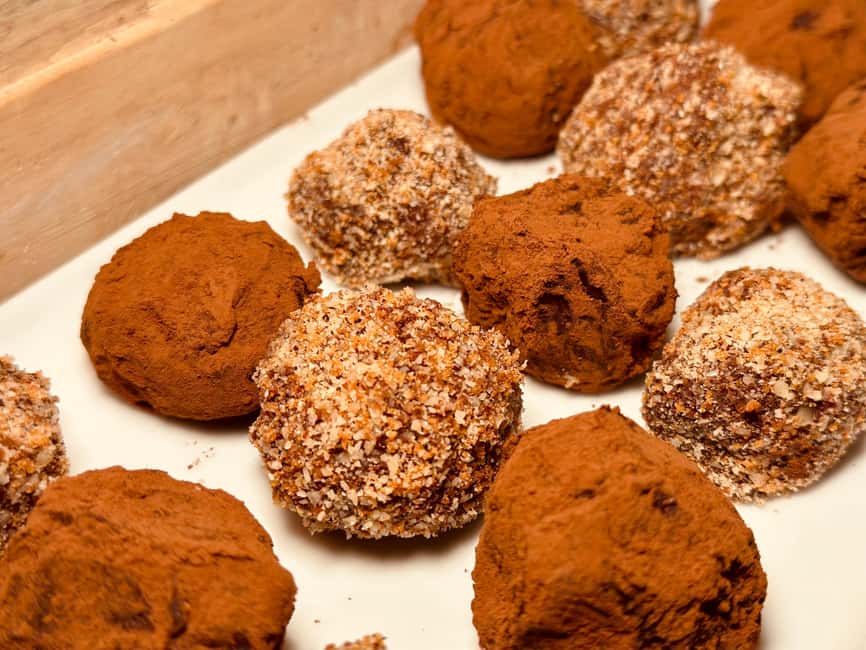 Brussels: Chocolate Truffle & Belgian Hot Chocolate Workshop - Key points at a glance