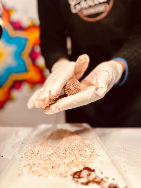Brussels: Chocolate Truffle & Belgian Hot Chocolate Workshop - What happens during the 90 minutes