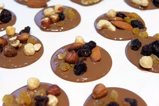 Brussels Chocolate Walking Tour and Workshop - The one-hour chocolate workshop