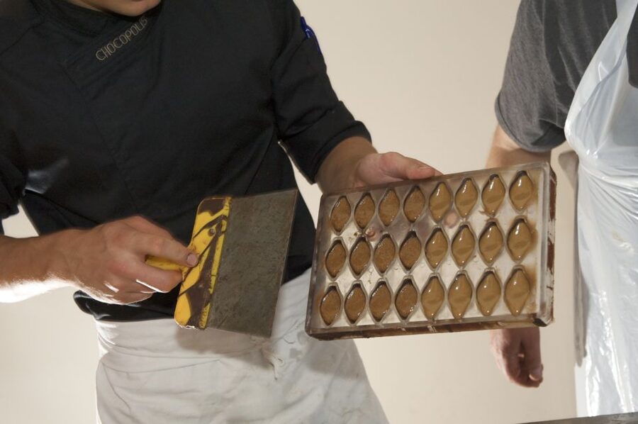 Brussels: Chocolate Workshop and Guided Walking Tour - What the guide adds beyond the sweets