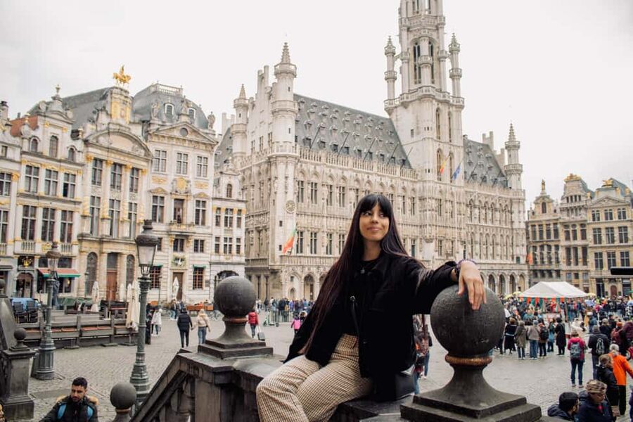 Brussels City Photoshoot With a Professional Photographer - Key points at a glance