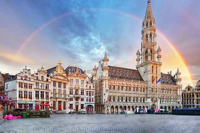 Brussels: City Walk with Audioguide in 7 Languages on your Phone - Cafés, beer, and time to stop