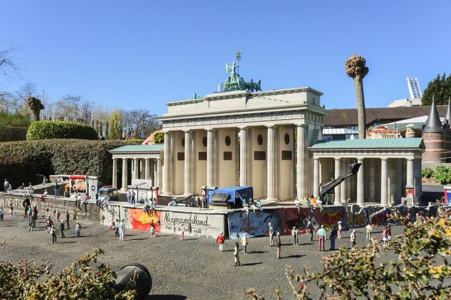 Brussels: Entry Ticket to Mini-Europe - Mini-Europe puts a whole continent within walking distance