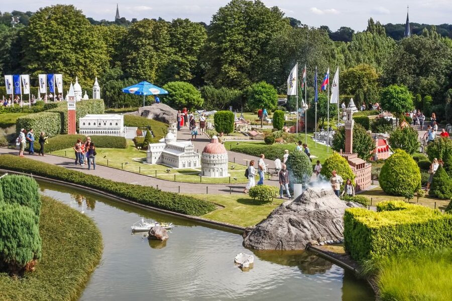 Brussels: Entry Ticket to Mini-Europe - Spirit of Europe explains the European Union