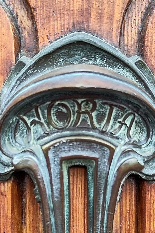 Brussels: Fall and Rise of Art-Nouveau Guided Tour - Learning to read an Art Nouveau façade
