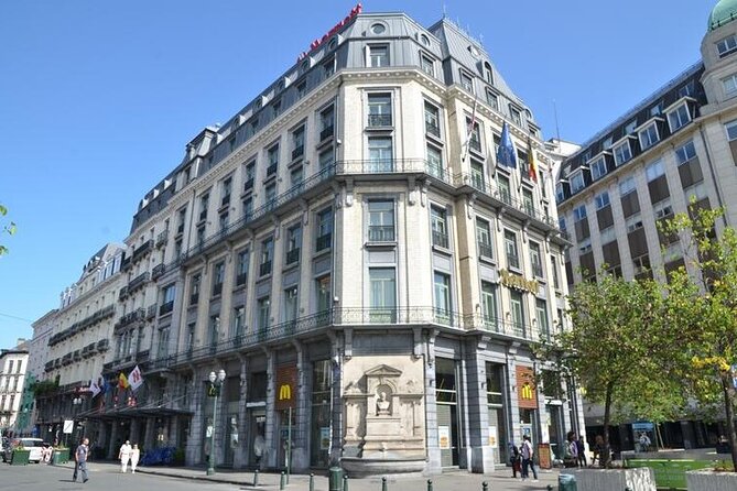 Brussels Food Tour: 10 Tastings of Waffles, Beers, Fries & More - Royal Gallery of Saint Hubert and high-end sweets