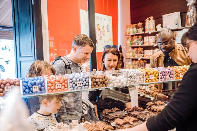 Brussels Highlights & Hidden Gems Private Tour with a Local Guide - Atomium and the longer tour option