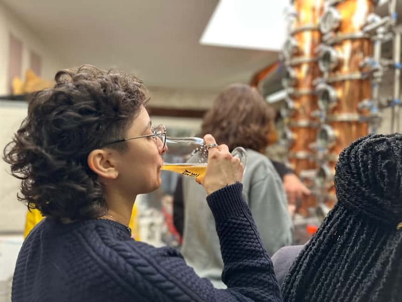 Brussels: micro brewery & distillery tour + beer tasting - Why the one-hour schedule works in Brussels