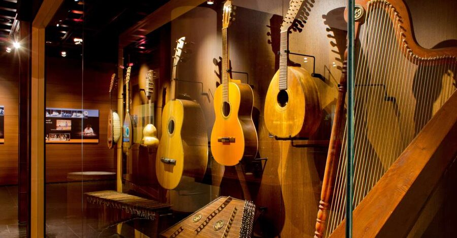 Brussels: Musical Instruments Museum Entry Ticket - Four Floors of Music at Mont des Arts