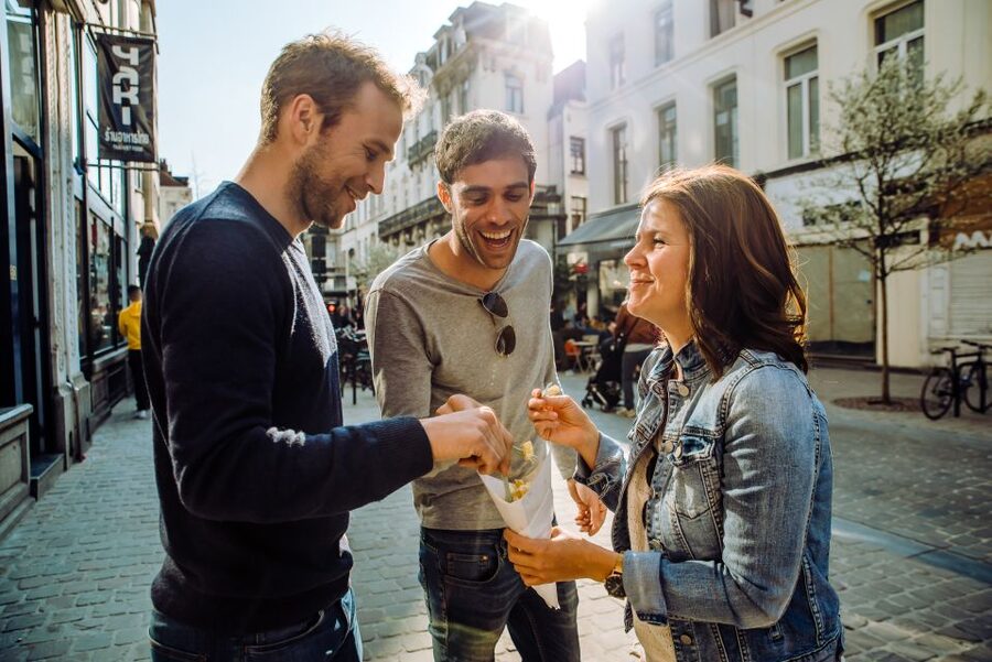 Brussels: Private Custom Walking Tour with a Local Host - Accessibility, language, and group size