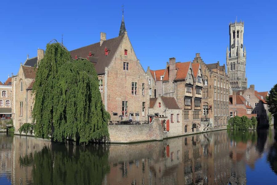 Brussels: Private & Customizable Day Trip to Bruges - What the $603 group price really covers