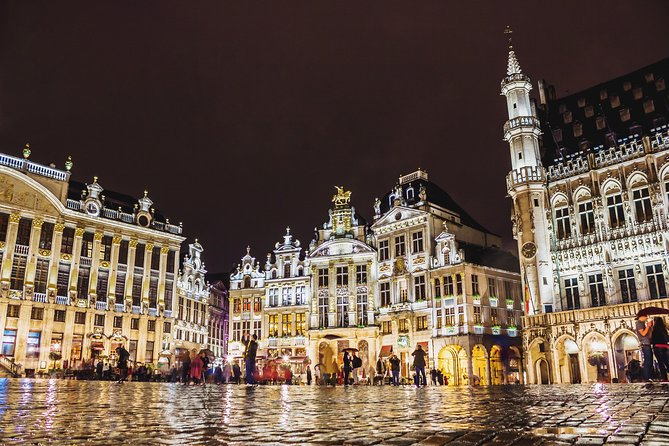 Brussels Private & Personalized Christmas Tour with a Local Guide - Cobblestones, restaurants, and Belgian Christmas dining