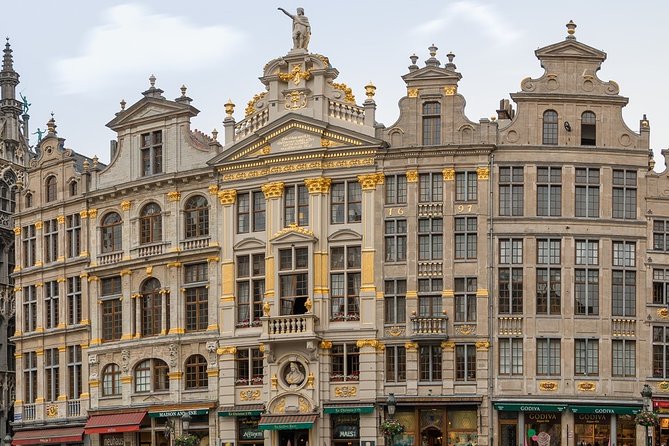 Brussels Private Walking Tour With A Professional Guide - A central walk through more than 1,000 years of Brussels