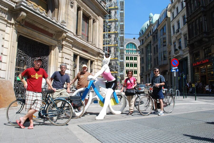 Brussels: Sightseeing Bike Tour - The Palace, Park of Brussels, and Jubilee Park