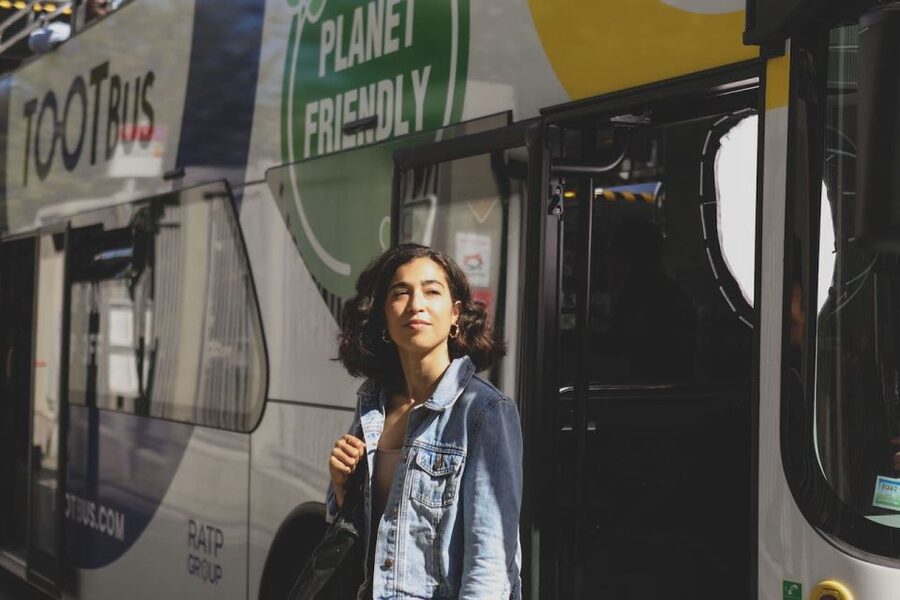 Brussels: Sightseeing Sunset Bus Tour - Why the 8 PM departure matters