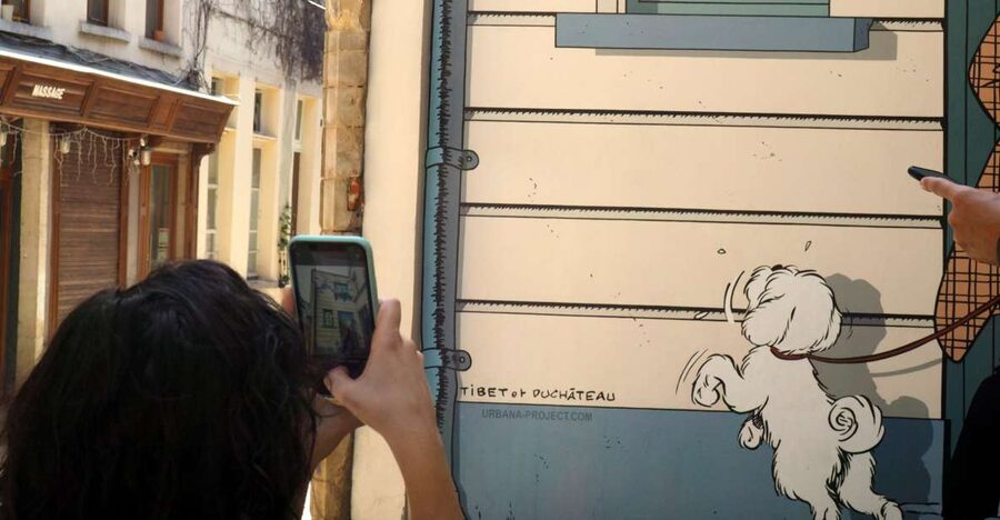 Brussels: The comic book walls walking tour - Tintin’s Brussels before Moulinsart Castle