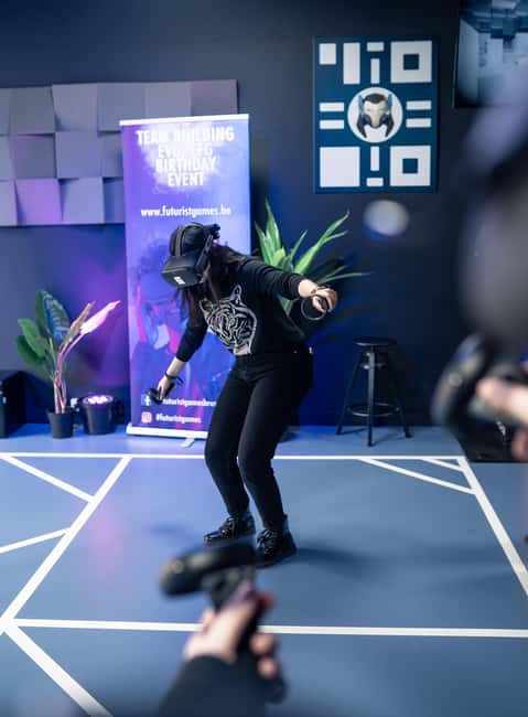 Brussels: Virtual Reality gaming, Arena - Getting started with the VR equipment