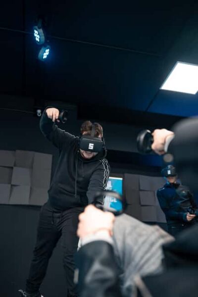 Virtual Reality gaming, Arena
