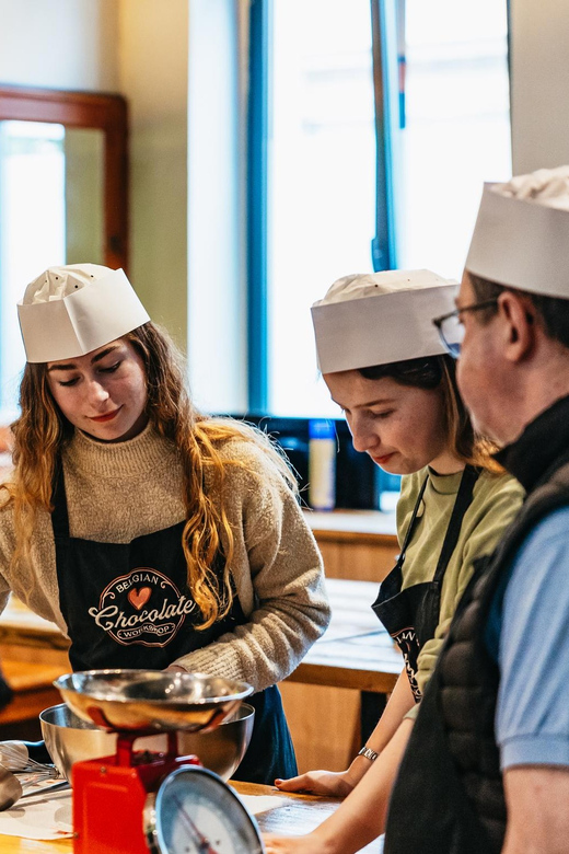 Brussels: Waffle Making Workshop - All You Can Eat - Baking golden waffles at your own pace