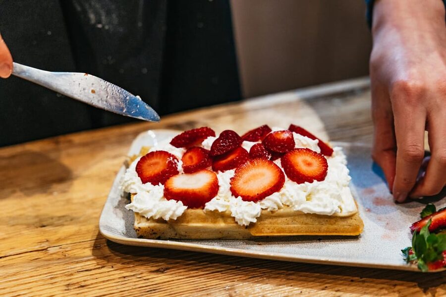 Brussels: Waffle Making Workshop - All You Can Eat - Eating at the venue or taking waffles with you