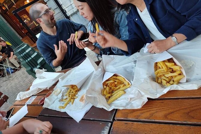 Brussels Walking and Tasting Tour (Beers,Chocolates&Fries/Waffle) - The guides shape the experience