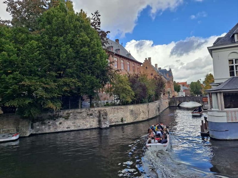 Day trip to Bruges from Paris with canal cruise - Why Bruges works as a long day from Paris