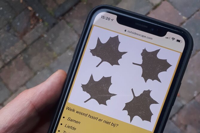 Discover Bruges with a self-guided Outside Escape city game tour! - Water, gates, and the Beguinage at Wijngaardplein