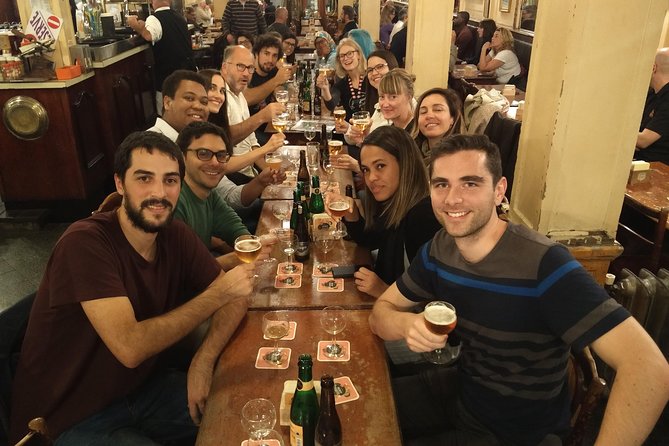 Discover Brussels beer world with a chocolate pairing by a young local - Les Brasseurs and the more traditional bar atmosphere