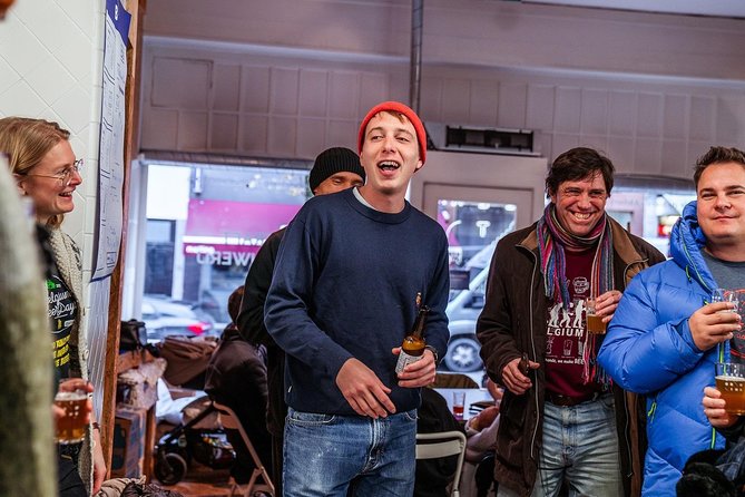 Discover our Brussels craft breweries with a local, passionate, young guide - Starting near La Bourse with lambic