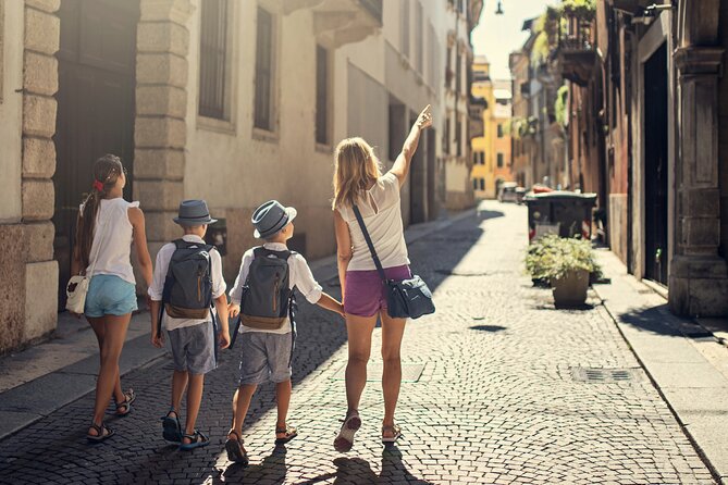 Discover the secrets of Antwerp while playing! Escape game - Why the private group format matters