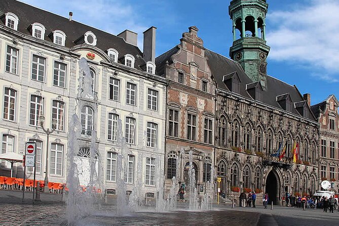 e-Scavenger hunt Mons: Explore the city at your own pace - St. Waltrude and the Baroque Belfry