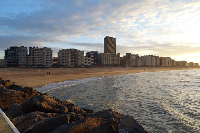e-Scavenger hunt Ostend: Explore the city at your own pace - Starting at Ostend Station and the Mercator