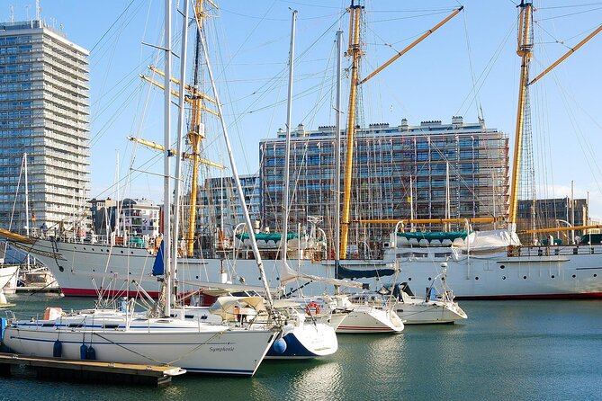 e-Scavenger hunt Ostend: Explore the city at your own pace - Kursaal, Leopold I, and the City’s Public Face