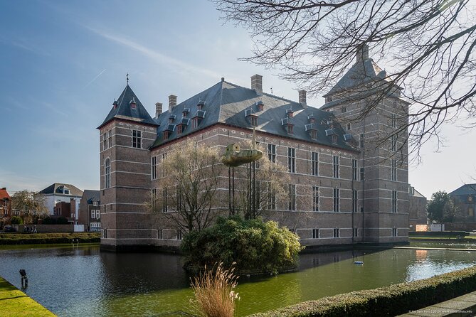 e-Scavenger hunt Turnhout: Explore the city at your own pace - Turnhout’s playing-card story