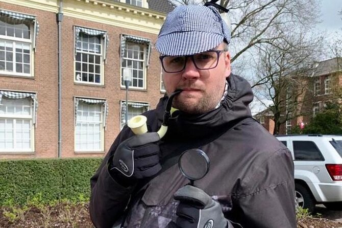 Exciting Murder Mystery - Interactive city walk in Antwerp - Finding Antwerp through photo clues