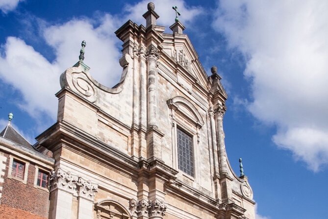 Exclusive Bruges Churches Tour: Admire Michelangelo’s Masterpiece - Why Bruges churches tell a bigger story