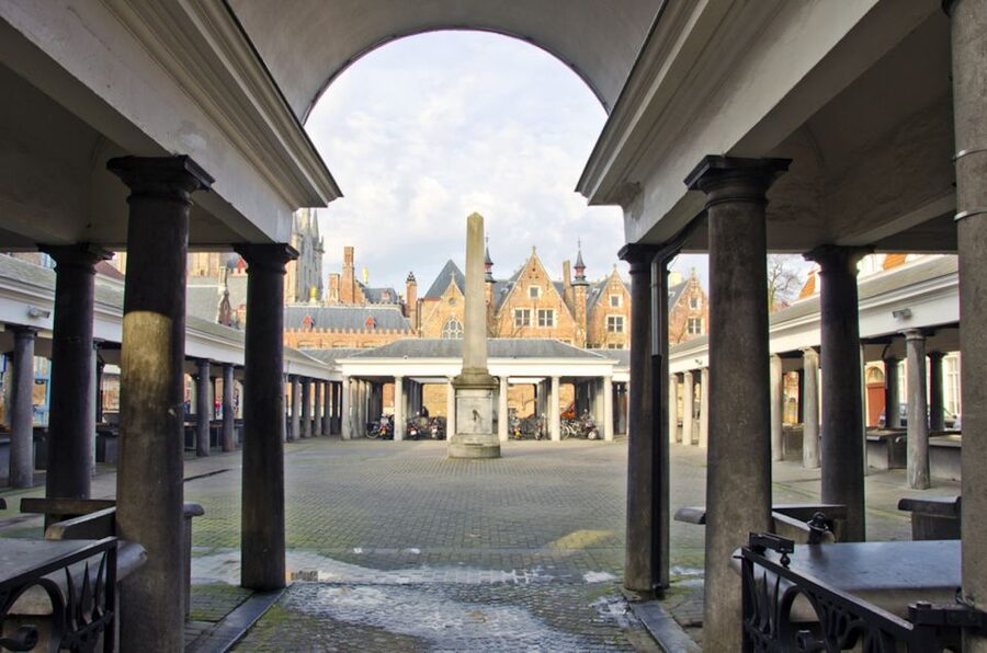 From Amsterdam: Day Trip to Bruges in Spanish or English - Key points to know before booking