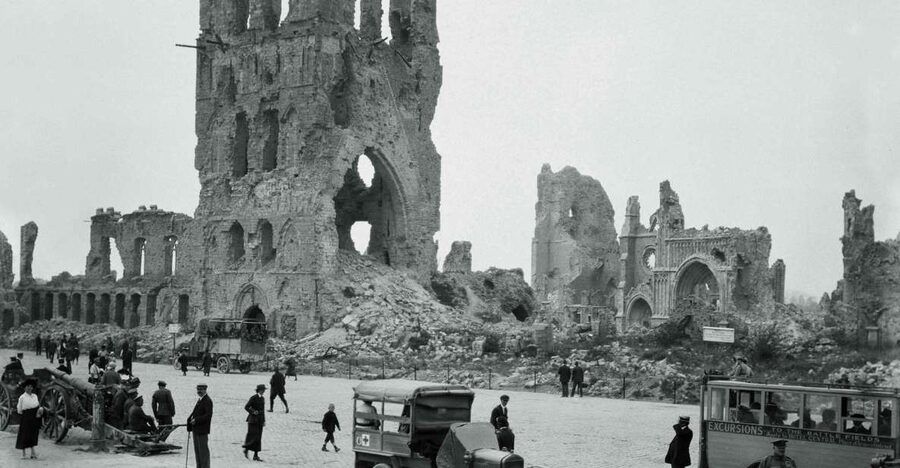 From Bruges: Flanders Fields Remembrance Full-Day Trip - Meeting the coach at Bargeplein