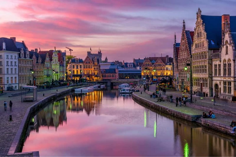 From Brussels: Day Trip to Ghent with Atomium - A two-hour walk through Ghent’s old center