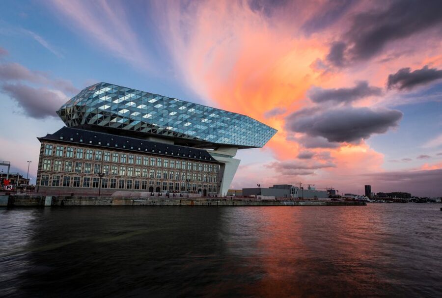 From Brussels: Guided Antwerp City Tour - Why Antwerp makes a good day from Brussels