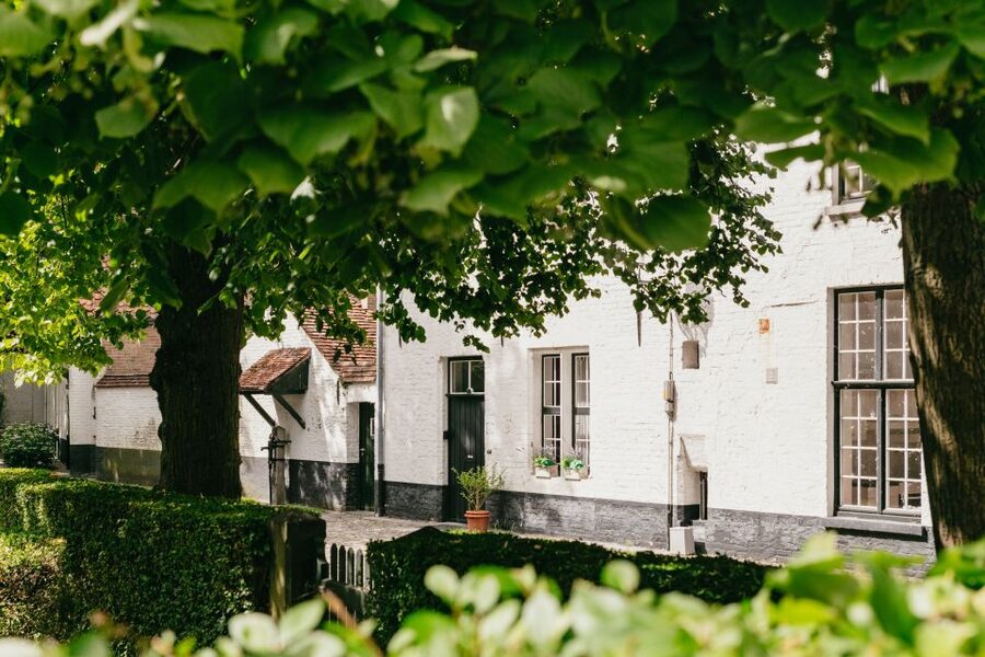 From Brussels: Guided Day Trip to Bruges and Ghent - Should you book the Bruges and Ghent day trip?