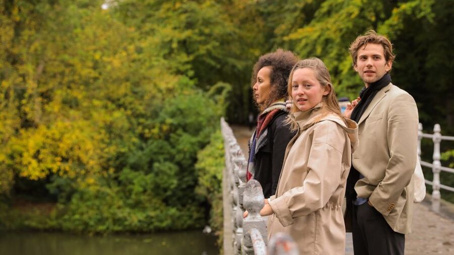 From Paris: Day Trip to Bruges with Optional Seasonal Cruise - Three to four hours to make Bruges your own