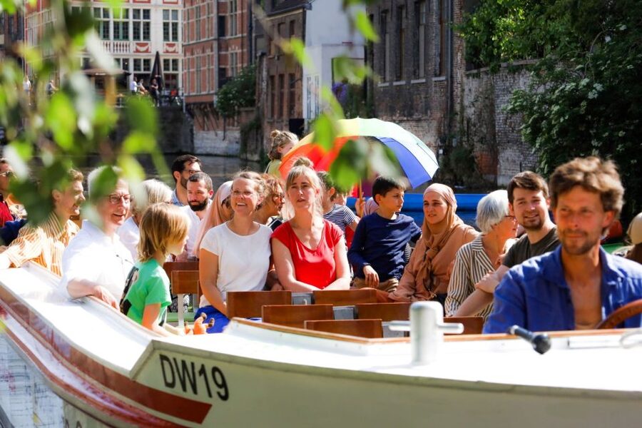 Ghent: 40 Minute Medieval Center Guided Boat Tour - Who will enjoy this Ghent cruise most?