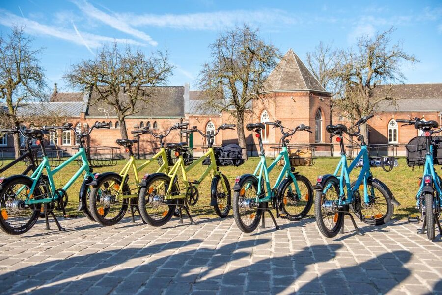 Ghent: City Highlights and Hidden Gems Guided Bike Tour - Why a bicycle makes sense in Ghent