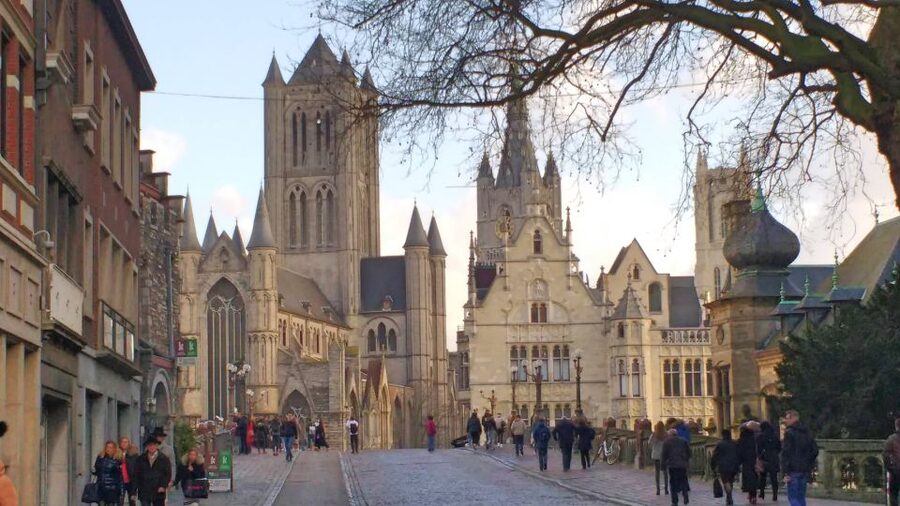 Ghent: Guided City Tour with Food Tastings - Bakery stories, coffee, and the people behind the food
