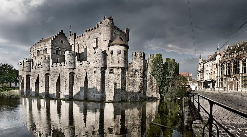 Ghent: Guided Walking Tour - Starting at Sint-Baafsplein with Ghent’s big story