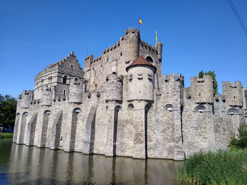 Ghent: Private Tour in Historical Center - The old harbor and the Lys quays