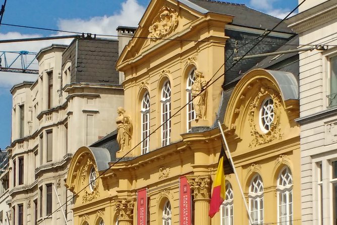 Ghent Walking Tour - City Highlights and Beyond Tradition - Street art, local corners, and route flexibility