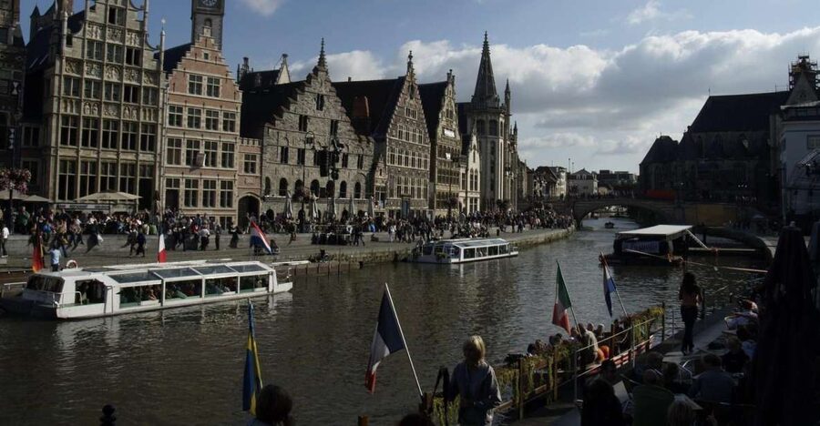 Ghent: Walking Tour from Friday Market to the Cathedral - Patershol and the old Fish Market