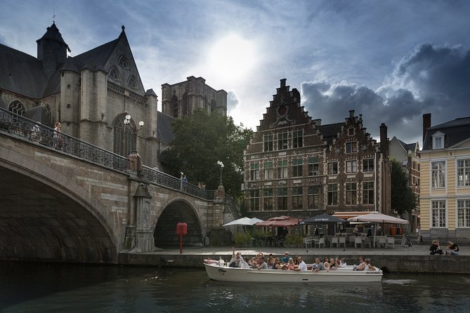 Guided Boat Trip in Ghent - Boarding at Graslei 2A
